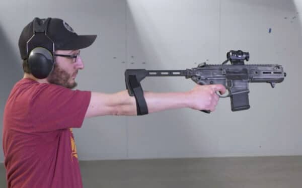 fs1913-video_image fs1913-video_image